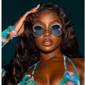 NWT PrettyLittleThing Blue Frosted Detail Heart Shape Sunglasses